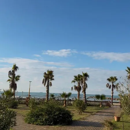 Sunbeach Golem (Tirana)